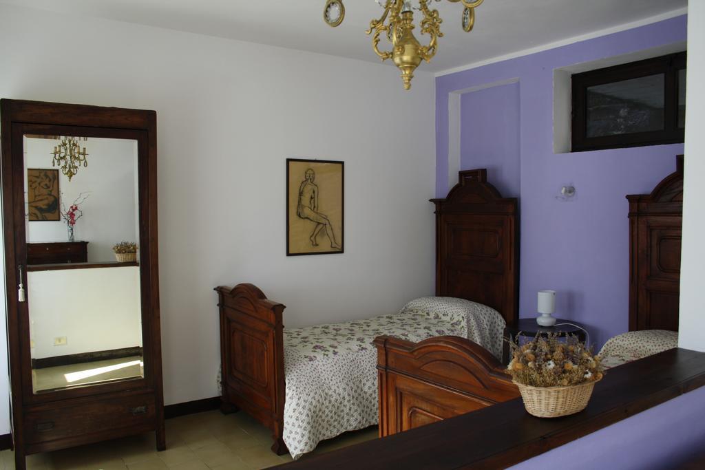 Fattoria Del Pino Bed & Breakfast Орта Сан Джулио Стая снимка